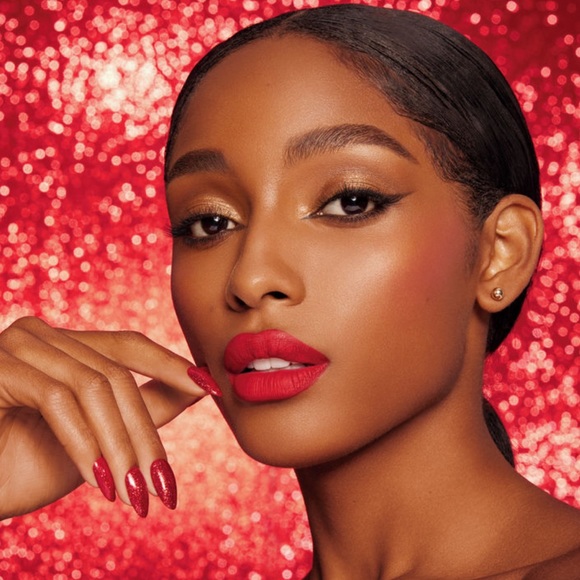 Kylie Cosmetics Holiday Collection Matte Lip Kit - Picture 9 of 14